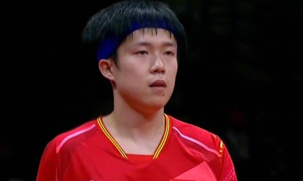 教官脱了男生内裤摸j的小说